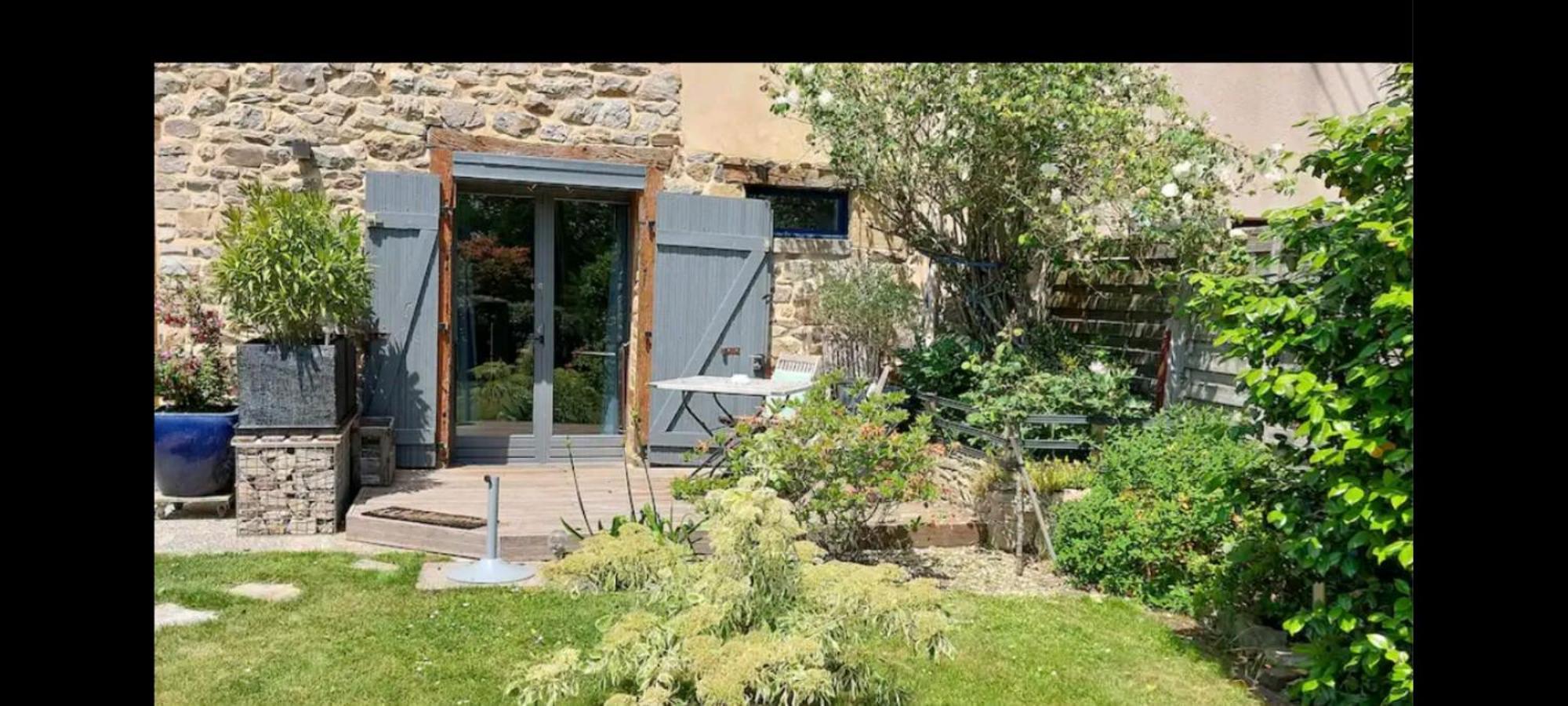 Studio Cosy Proche De Rennes Montreuil-le-Gast Exterior photo